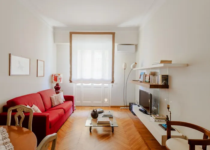 Classic Apartment Near The Auditorium