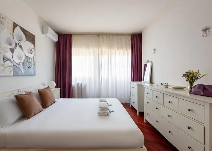 Comfy Apartment Close To The Colosseum