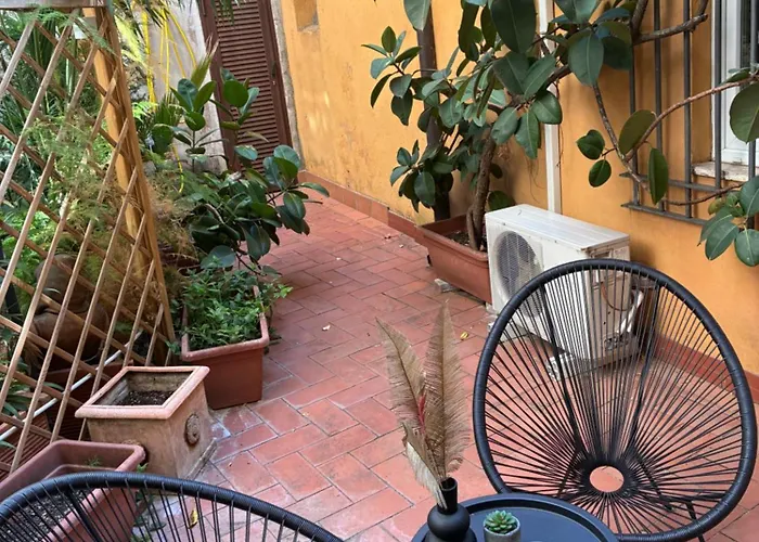 Portico Di Ottavia Prime Location With Internal Courtyard