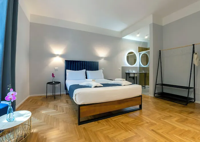 Carrara 24
