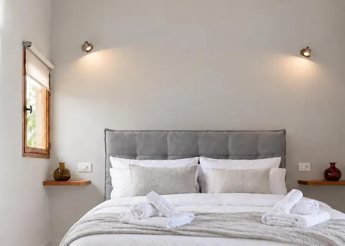 Rome, Very Central 2 Bedrooms 4 Beds