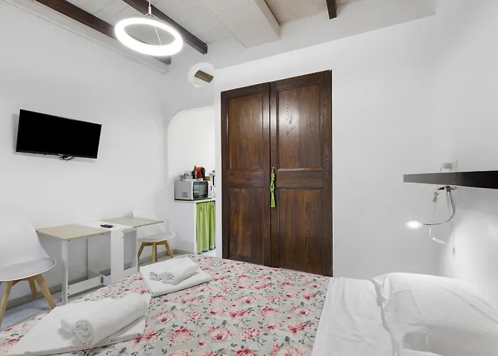 Stay In The Heart Of Rome