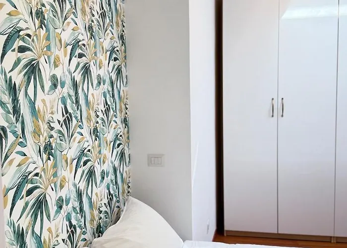Sweet Home - One-Bedroom Apartment Grottarossa