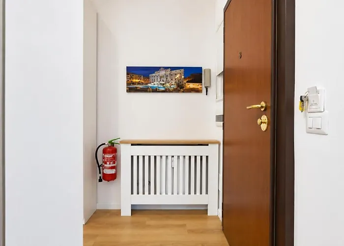 Elegantis Trastevere Family Apartment With Terrace - Near Tram, Train And Bus For The City Centre