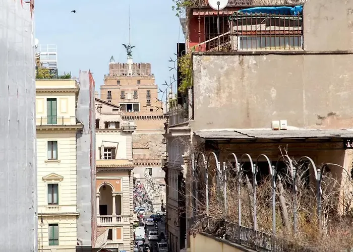Elegant Apartment Near The Vatican And Piazza Navona
