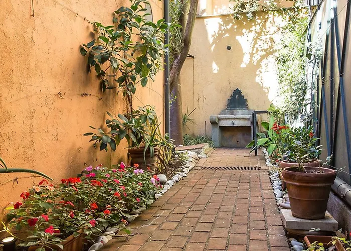Rental In Rome Riari Garden