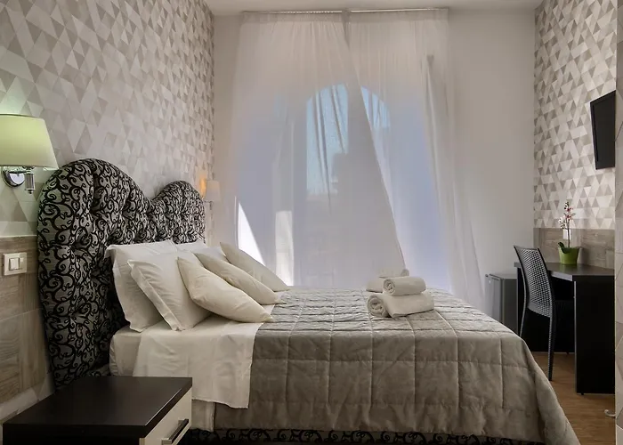 Domus Pietro Inn