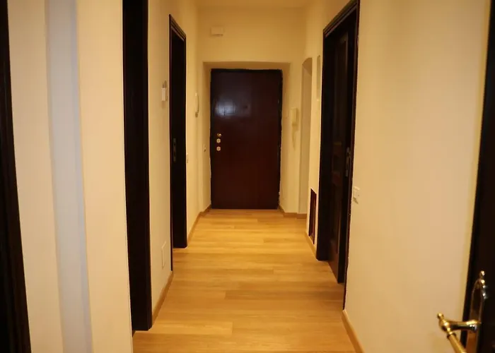 R.T. House'S