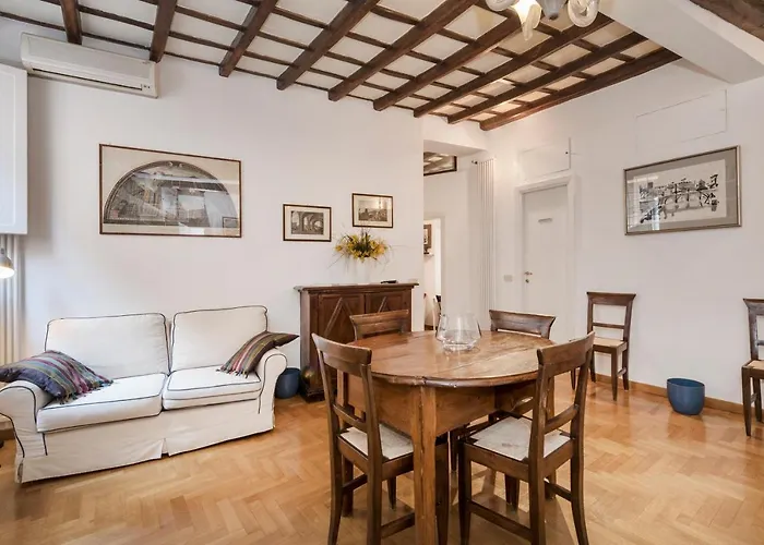 Campo De' Fiori Apartment