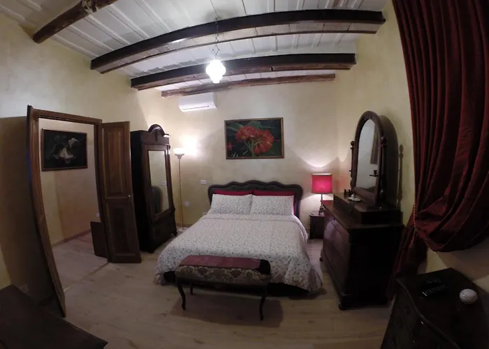 Pantheon Old Suite