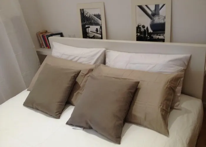 White Apartment In San Giovanni