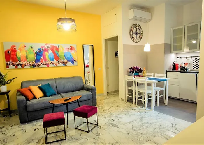 Sonny Capone Al Vaticano Family Apartment