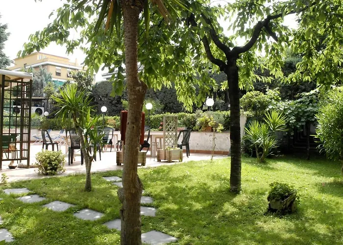 Hotel Aurora Garden