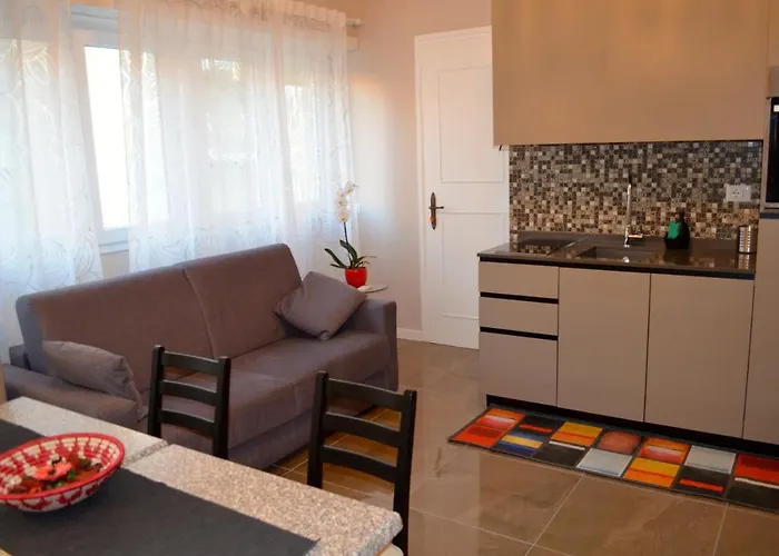 Lovely, Brand-New Flat In San Pietro