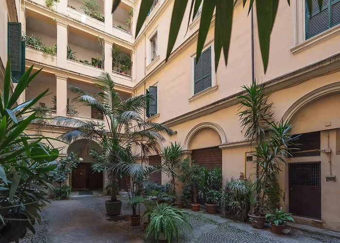 Lively Roma Trastevere Renovated Apartment - Fromhometorome