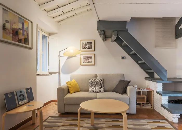 Guesthost - Charming Loft Navona