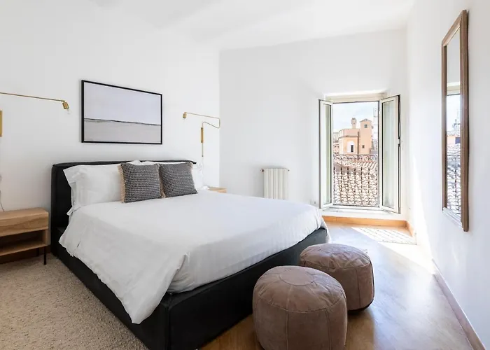 Sonder — Piazza Coronari