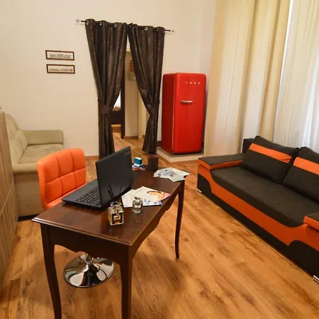 Angelica Rooms