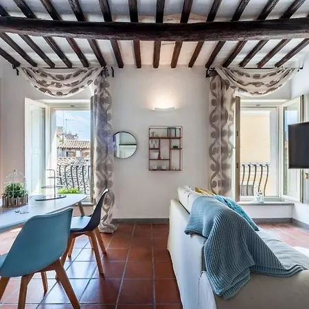 Cappellari- Attic In Campo De' Fiori Apartment