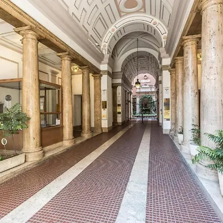 מלון Magnifico Rome