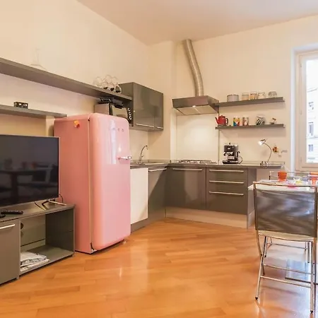 Iflat Ape Ponte Sisto Apartment