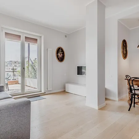 Apartamento L'Attico Con Terrazza In Corso Francia