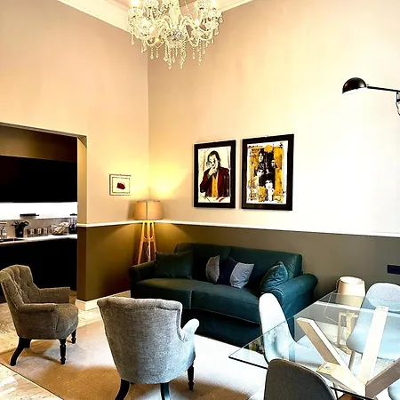 Via Veneto Luxury Maison