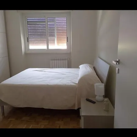Roma Centro Stazione Tiano Apartment