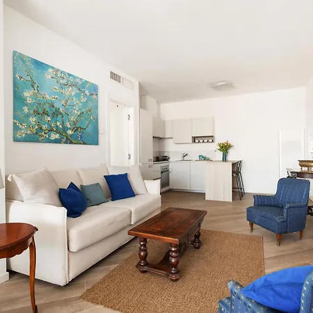 Trastevere Contemporary Apartment