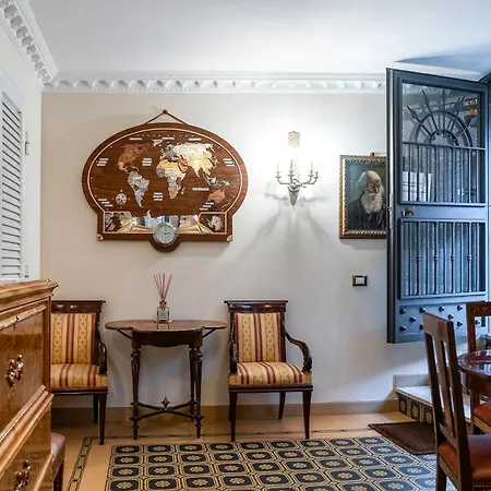 Regal House Roma Capucci 6 Hotel