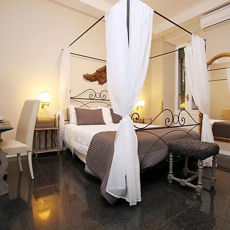 Amica Roma Guest House