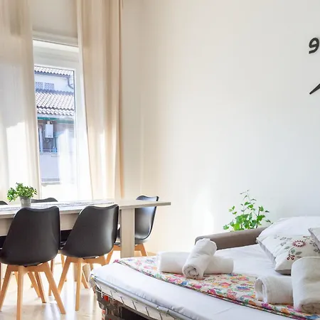 Aureum Loft Apartment