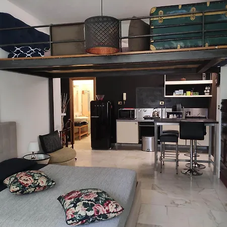 Your Secret Place In Rome Apartment