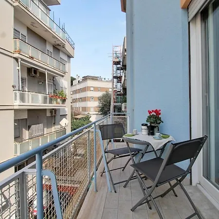 Modern House Near Trastevere