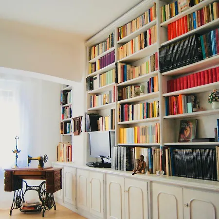 Famiglia Poggi, The Flying Hippo Apartment