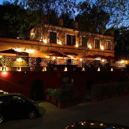 La Terrazza Al Monte Dei Cocci Bed & Breakfast