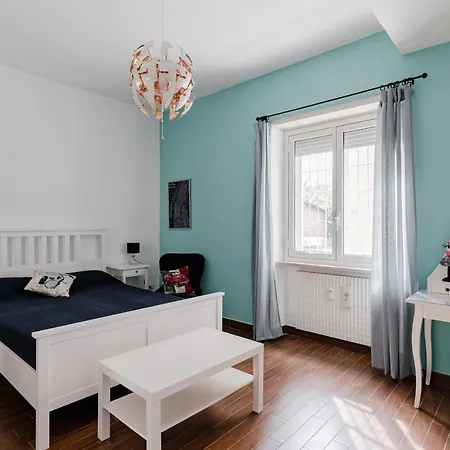 Scarfoglio Apartment, 4 Persone, 2 Camere, Balcone, Wi-Fi, Stazione Tiburtina