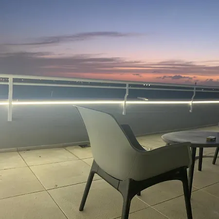 Penthouse Aureliana Attico Con Piscina A Roma Apartment