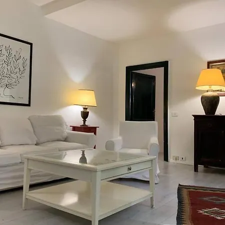 Campo Dei Fiori Holiday Home