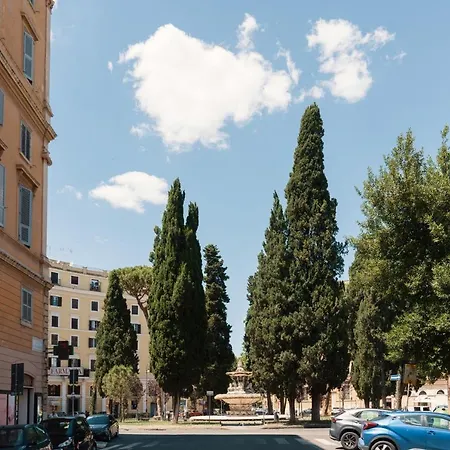 Domus Quiritum Elite, Vatican Luxury Apartment