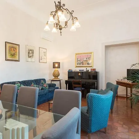 Trastevere Large Comfortable Apartment