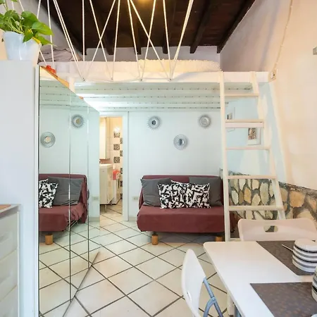 San Pietro A Due Passi Grazioso Loft Apartment
