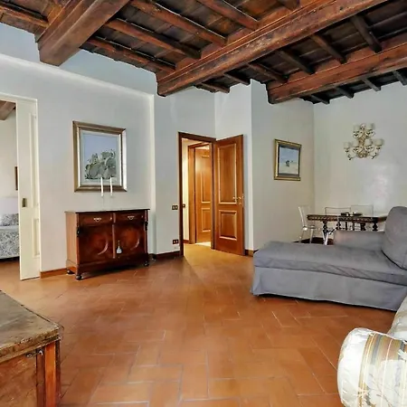Crociferi Apartment