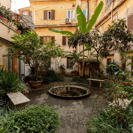 דירות The Secret Loft Garden