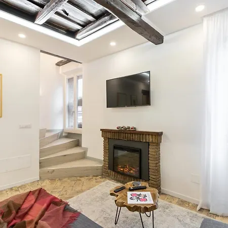 Ciancaleoni Duplex Casa Dell'Artista - Monti Apartment