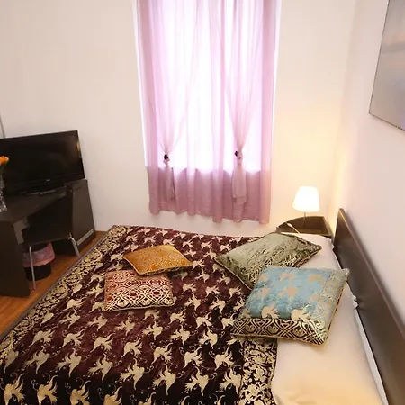 B&B Tacito