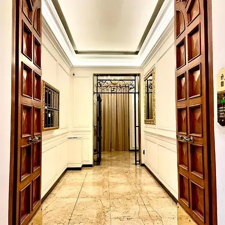 Piazza Di Spagna Prestige Petit