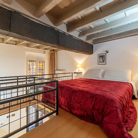 Roma Central Studio