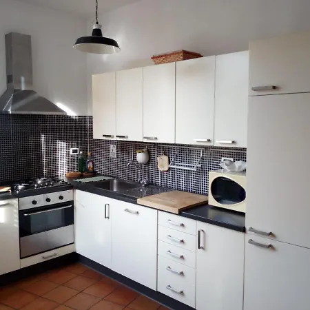 Large Vatican Apartment With 3 Bedroom For 6 Persons