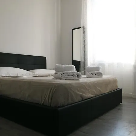 Luna Chiara A Roma Apartment